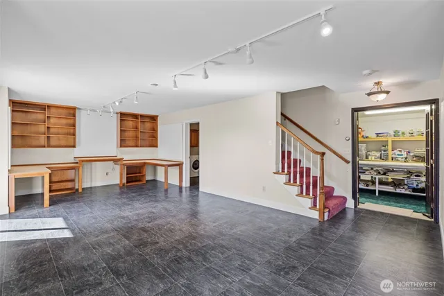 $1,100,000 | 5504 Emil Road, Langley, WA 98260