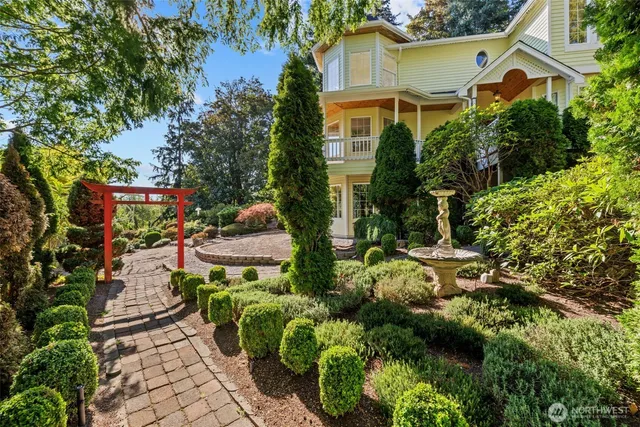 $1,100,000 | 5504 Emil Road, Langley, WA 98260