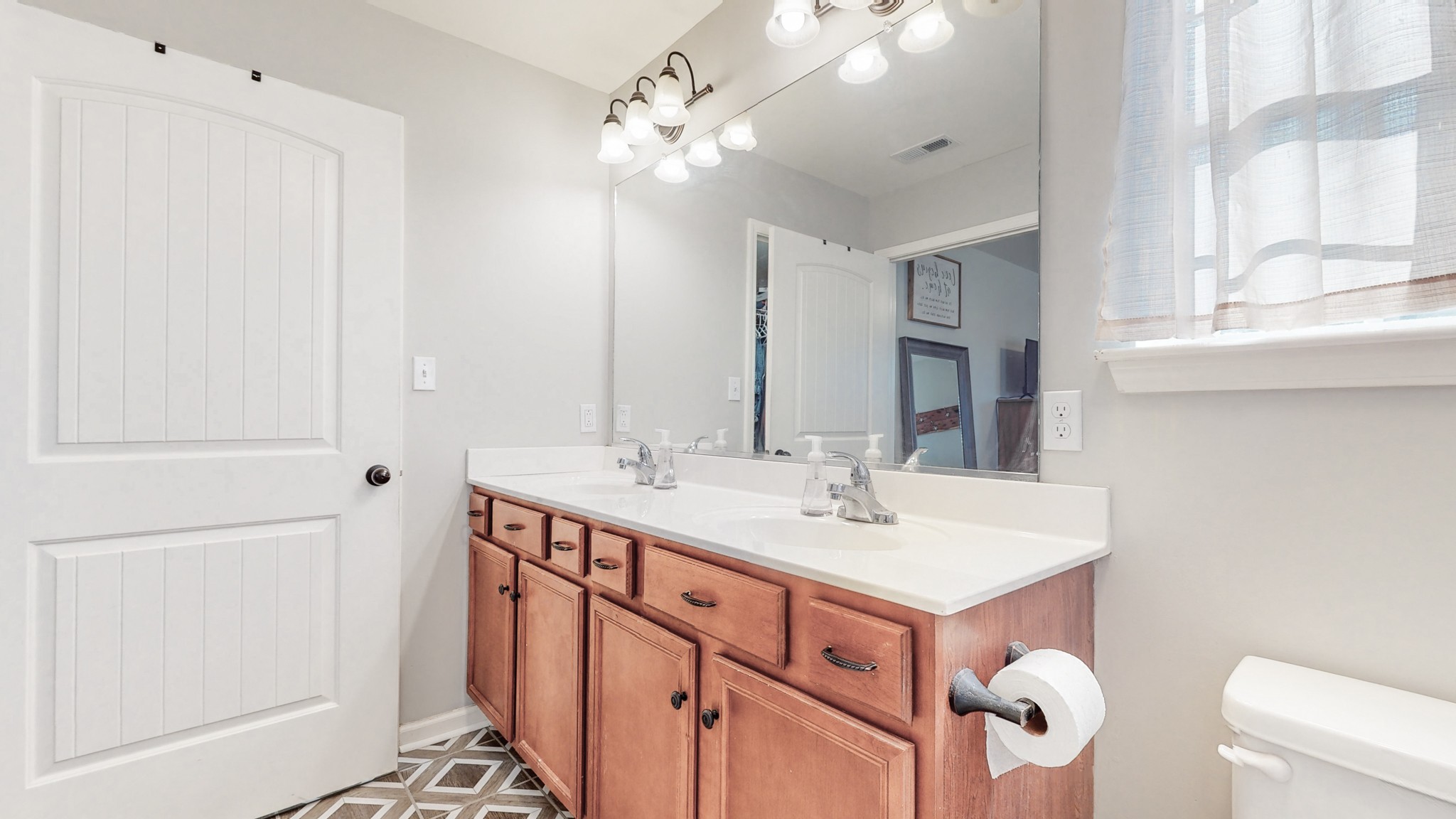 1014 Timber Valley Way Spring Hill, TN 37174 - Photo 17 of 31 Gallery Image 17