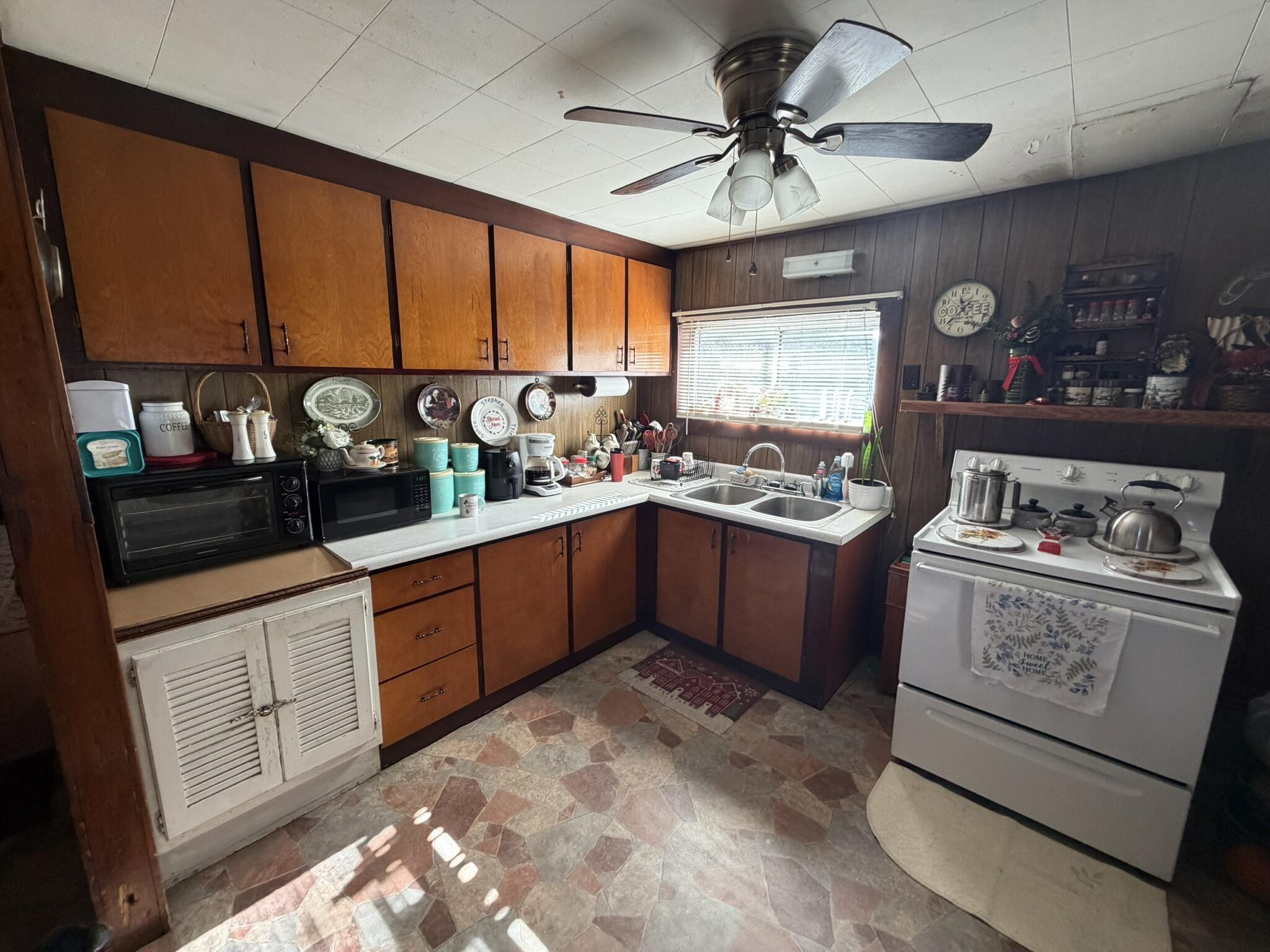 91 Quinton Callahan Road Booneville, KY 41314 - Photo 12 of 39 Perfect kitchen space to prepare and enjoy fresh, homegrown meals straight from your own farm!
