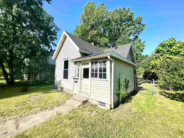 $59,900 | 2104 South Gallatin Street, Marion, IN 46953