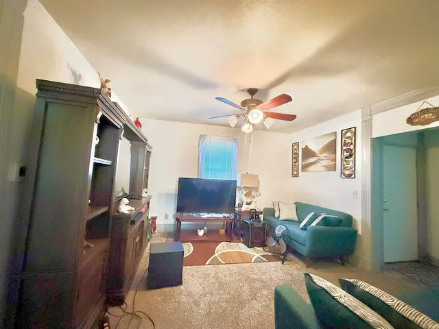 $59,900 | 2104 South Gallatin Street, Marion, IN 46953