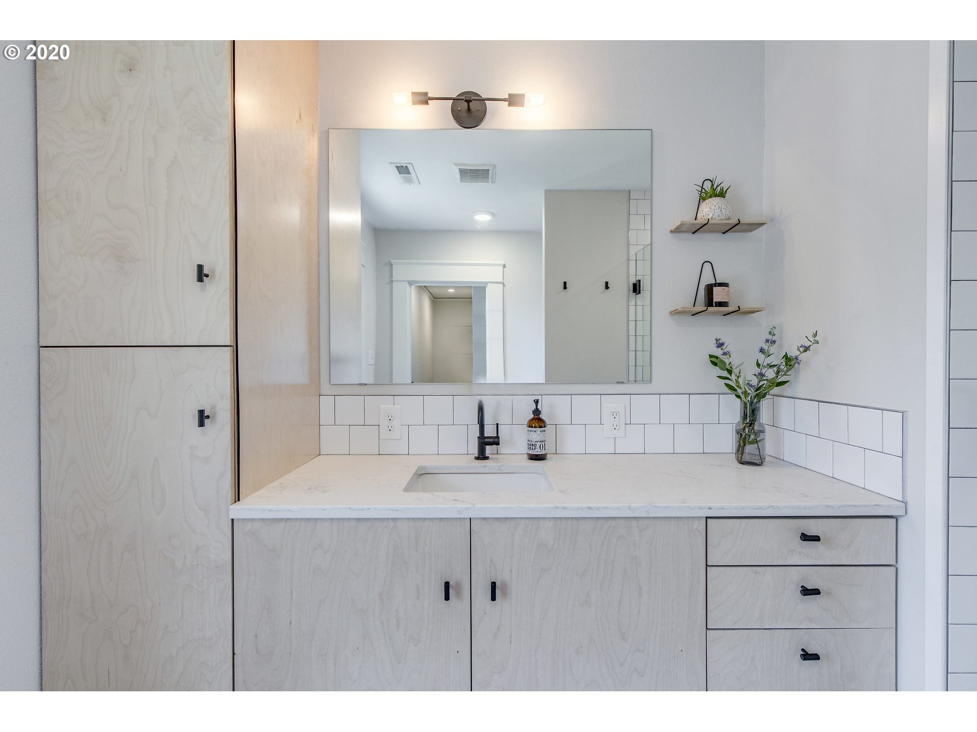 58 Northeast Cook Street Portland, OR 97212 - Photo 19 of 32 Gallery Image 19
