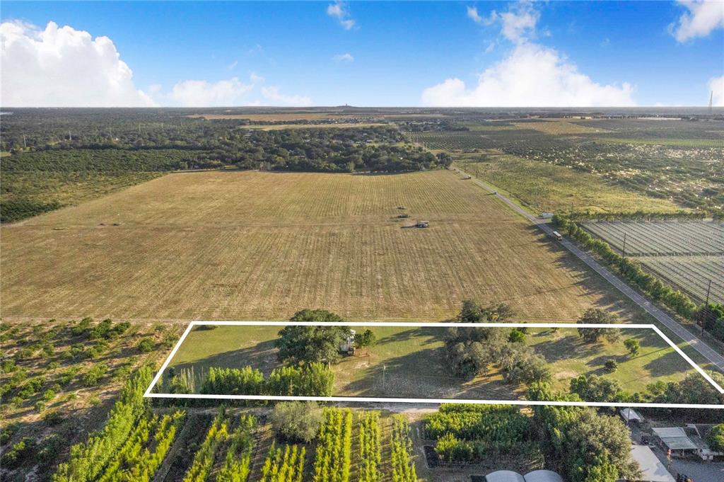 1114 H L Smith Road Haines City, FL 33844 - Photo 9 of 21 a view of an ocean