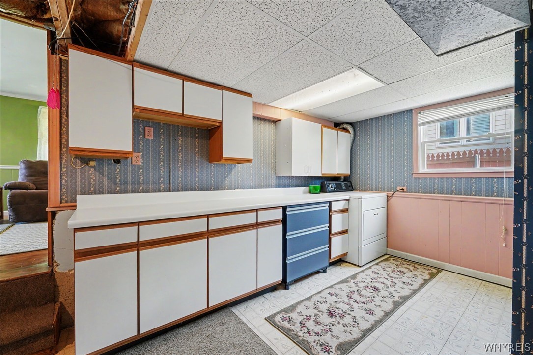 233 Dean Road Cheektowaga, NY 14043 - Photo 13 of 33