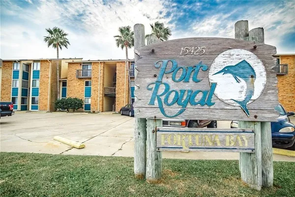 $227,500 | 15425 Fortuna Bay Drive, Corpus Christi, TX 78418