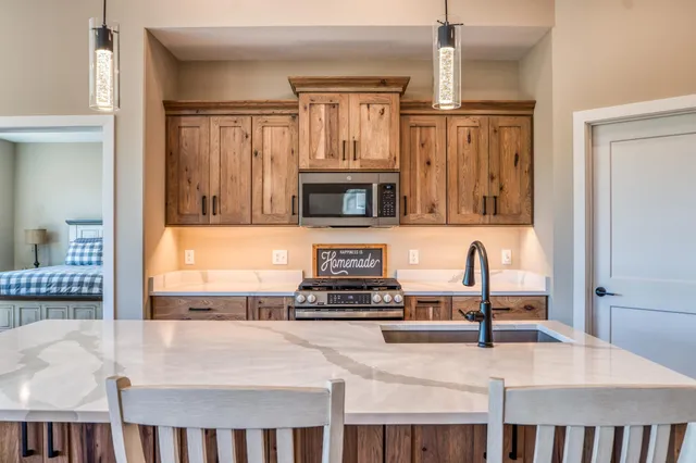 $649,500 | 302 Shortcut Lane Southwest, Bemidji, MN 56601