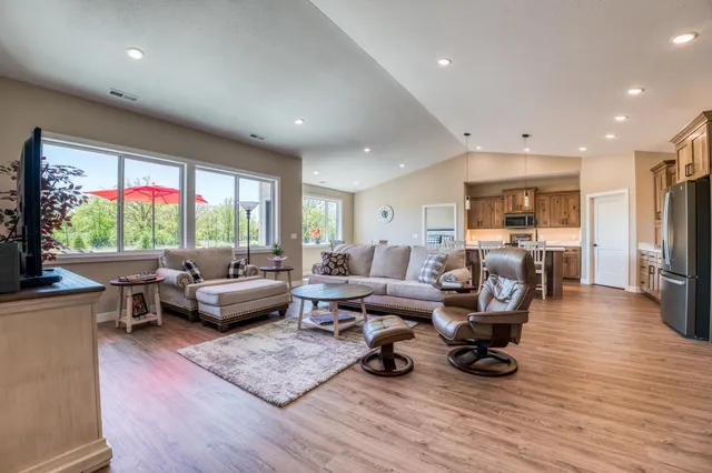 $649,500 | 302 Shortcut Lane Southwest, Bemidji, MN 56601