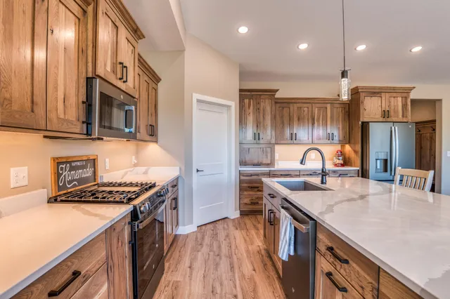 $649,500 | 302 Shortcut Lane Southwest, Bemidji, MN 56601