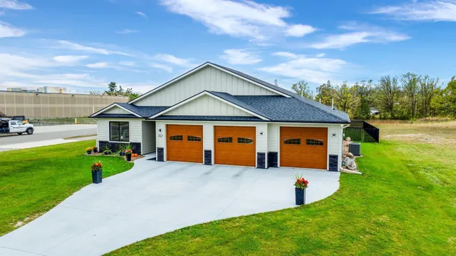 $649,500 | 302 Shortcut Lane Southwest, Bemidji, MN 56601