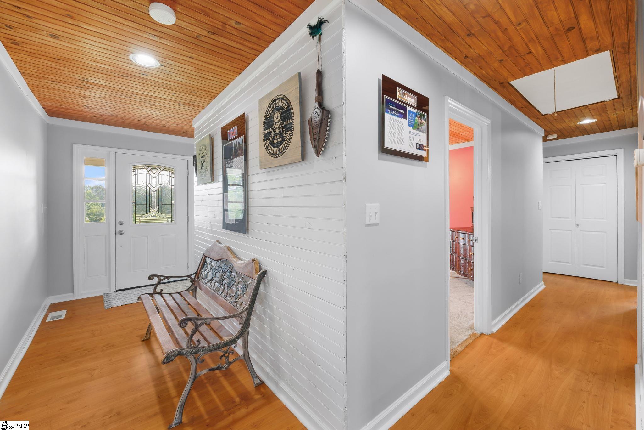 623 West Ridgeway Road Honea Path, SC 29654 - Photo 4 of 46