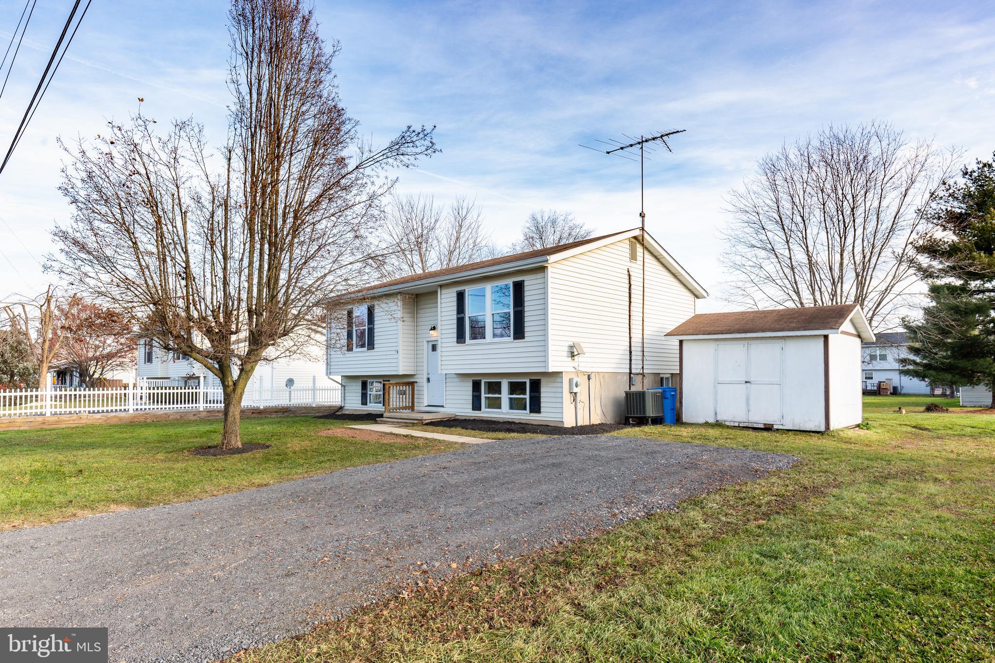 79 Trevanion Road Taneytown, MD 21787 - Photo 3 of 40