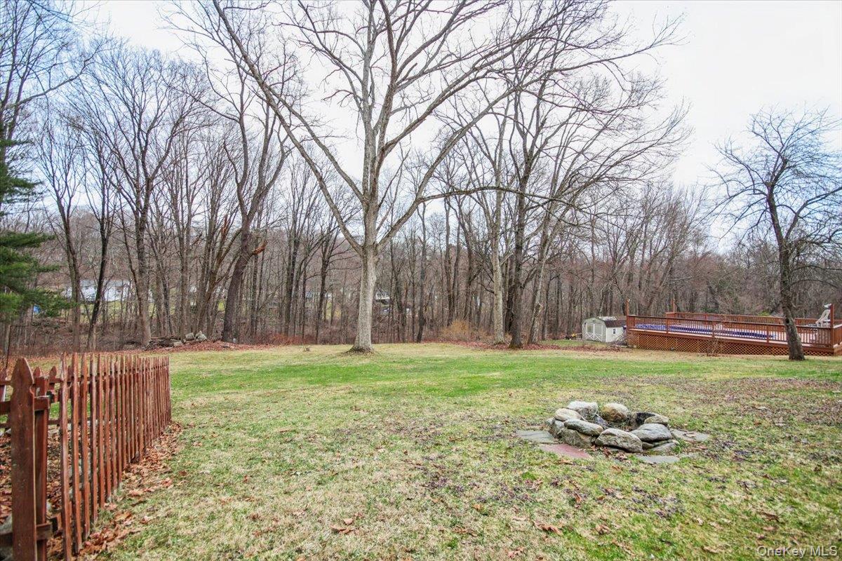322 Lakeview Street Mahopac, NY 10541 - Photo 36 of 43
