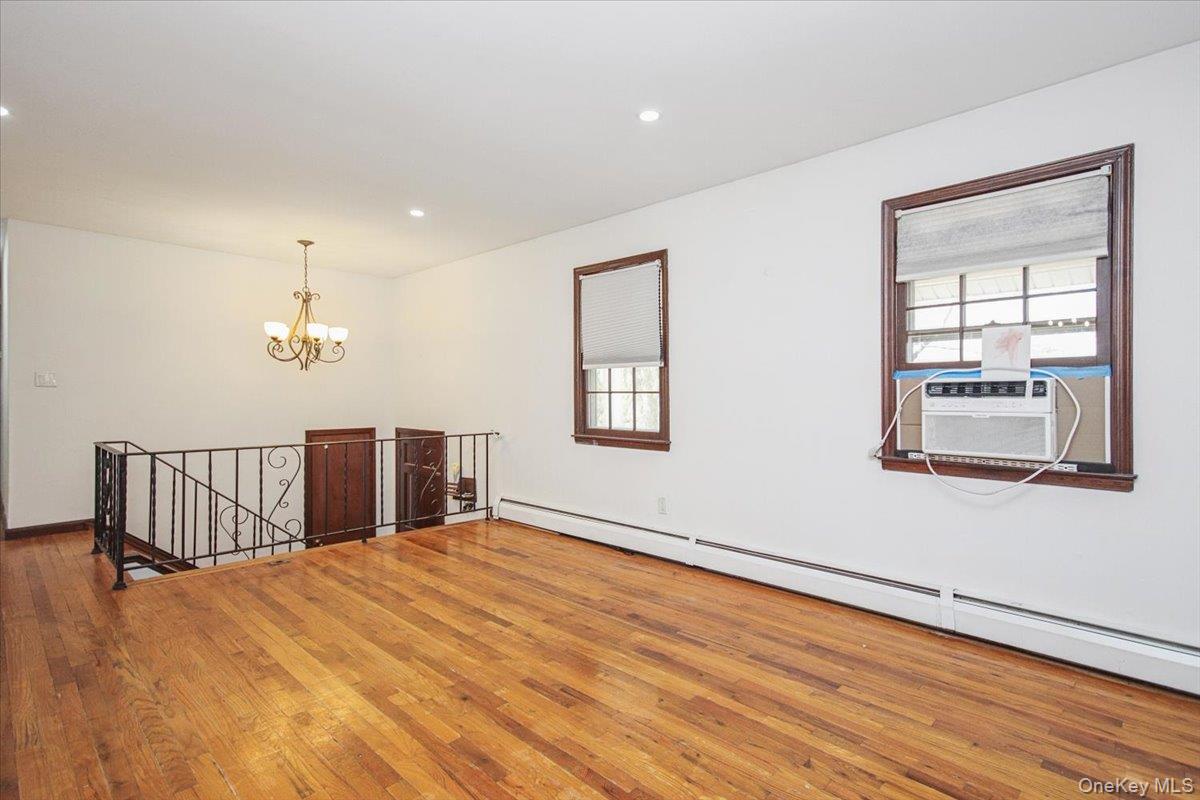 322 Lakeview Street Mahopac, NY 10541 - Photo 5 of 43
