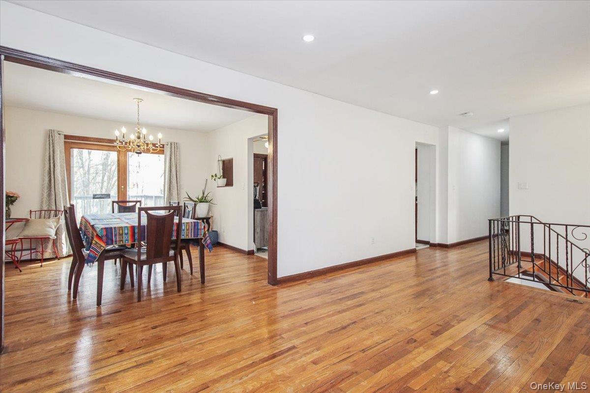 322 Lakeview Street Mahopac, NY 10541 - Photo 6 of 43