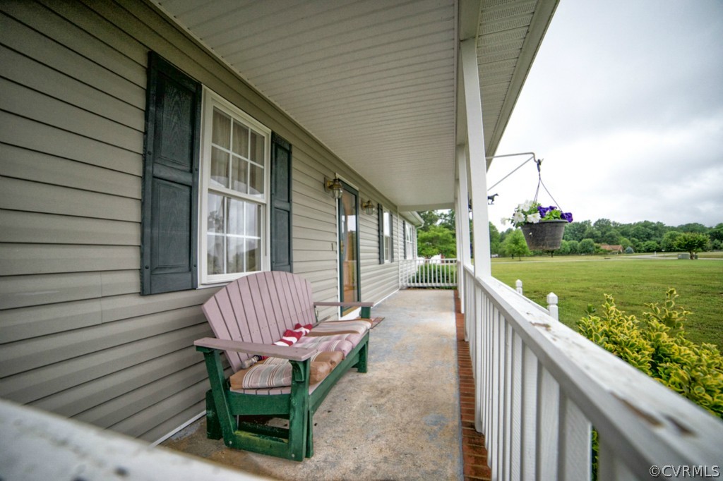 16426 Arch Hill Road Hanover, VA 23069 - Photo 3 of 24 Gallery Image 3