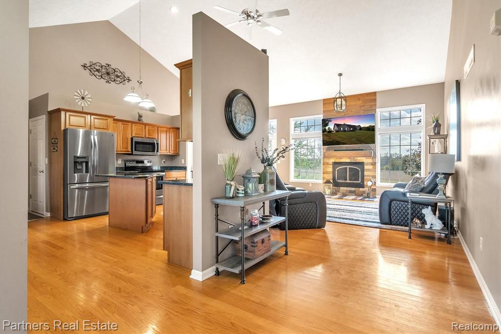 2609 Murray Road Stockbridge, MI 49285 - Photo 4 of 58