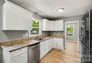 7040 Idlewild Road Charlotte, NC 28212 - Photo 13 of 21