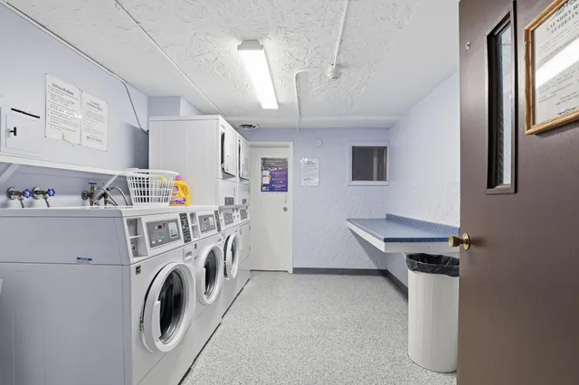 $260,000 | 15 Silvestri Circle, Unit 9, Derry, NH 03038