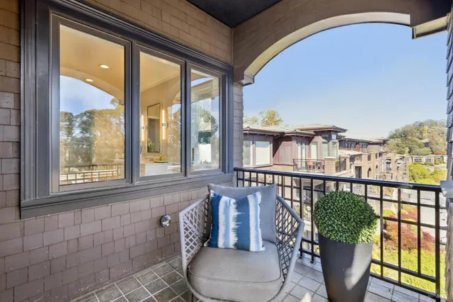 $2,495,000 | 30 De Silva Island Drive, Mill Valley, CA 94941