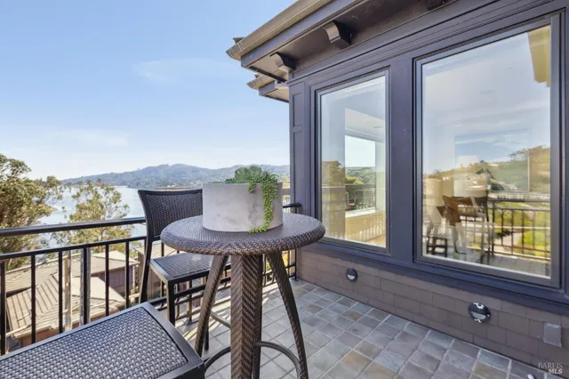 $2,495,000 | 30 De Silva Island Drive, Mill Valley, CA 94941