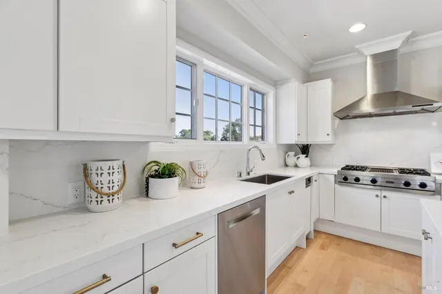 $2,495,000 | 30 De Silva Island Drive, Mill Valley, CA 94941