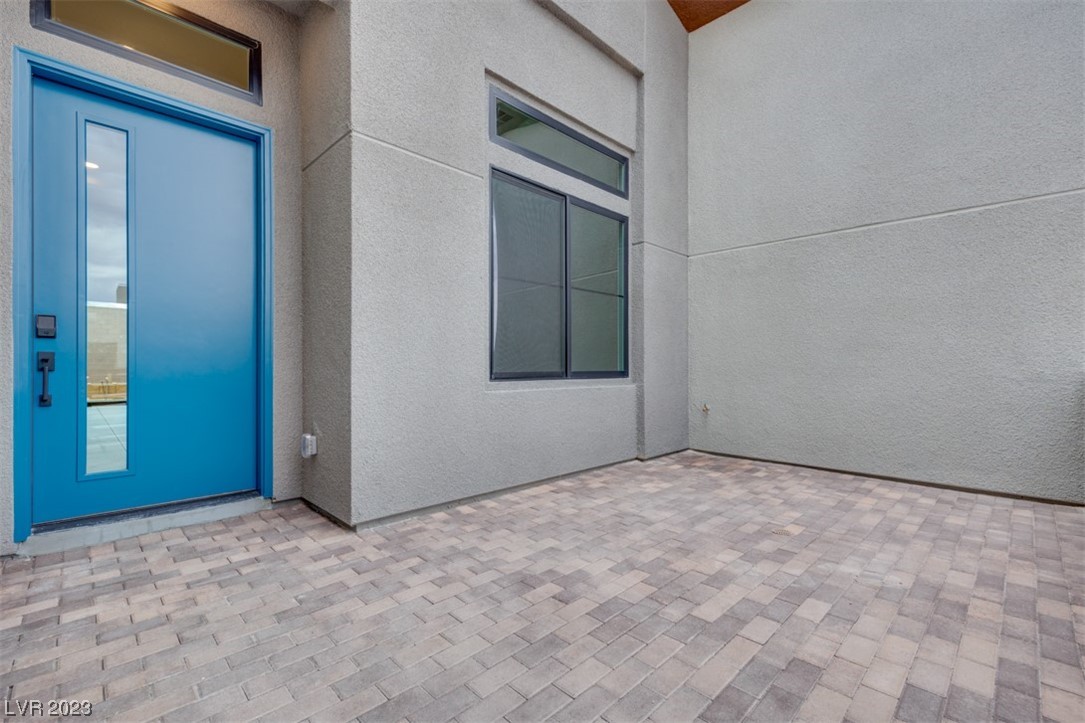 541 Highview Rdg Avenue Las Vegas, NV 89138 - Photo 3 of 29