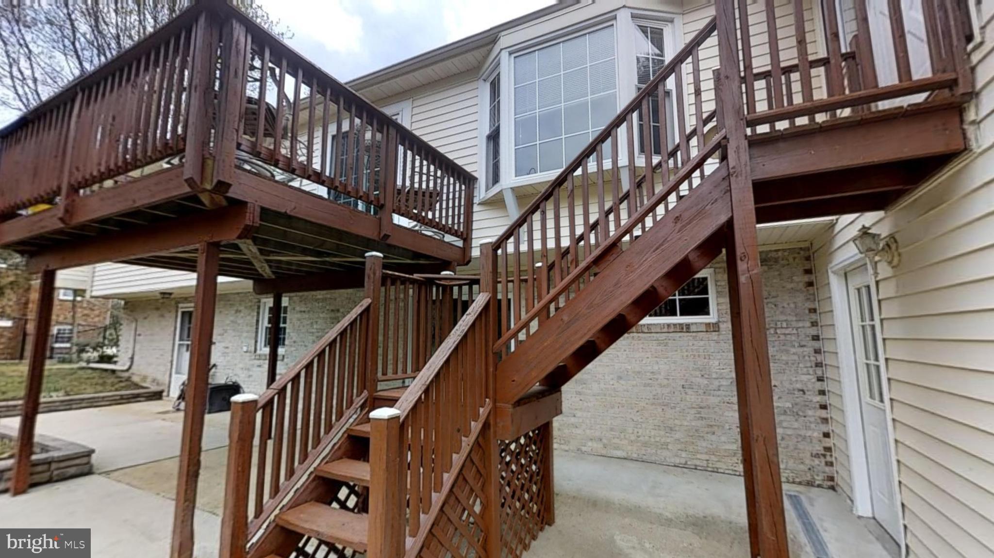511 Scarlet Oak Road La Plata, MD 20646 - Photo 44 of 57 Deck and stairs coming off the sunroom