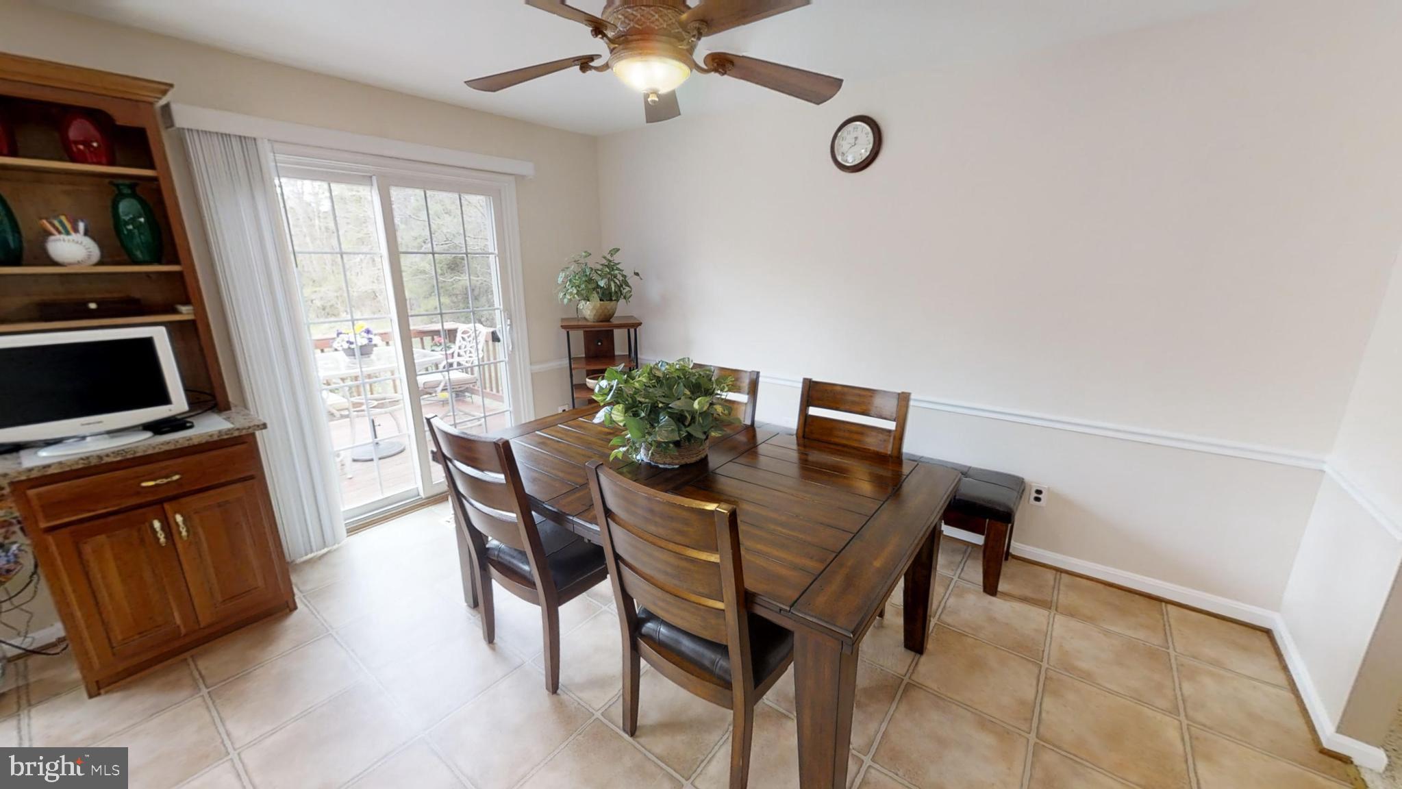 511 Scarlet Oak Road La Plata, MD 20646 - Photo 8 of 57 Dining with sliding doors going to the deck.