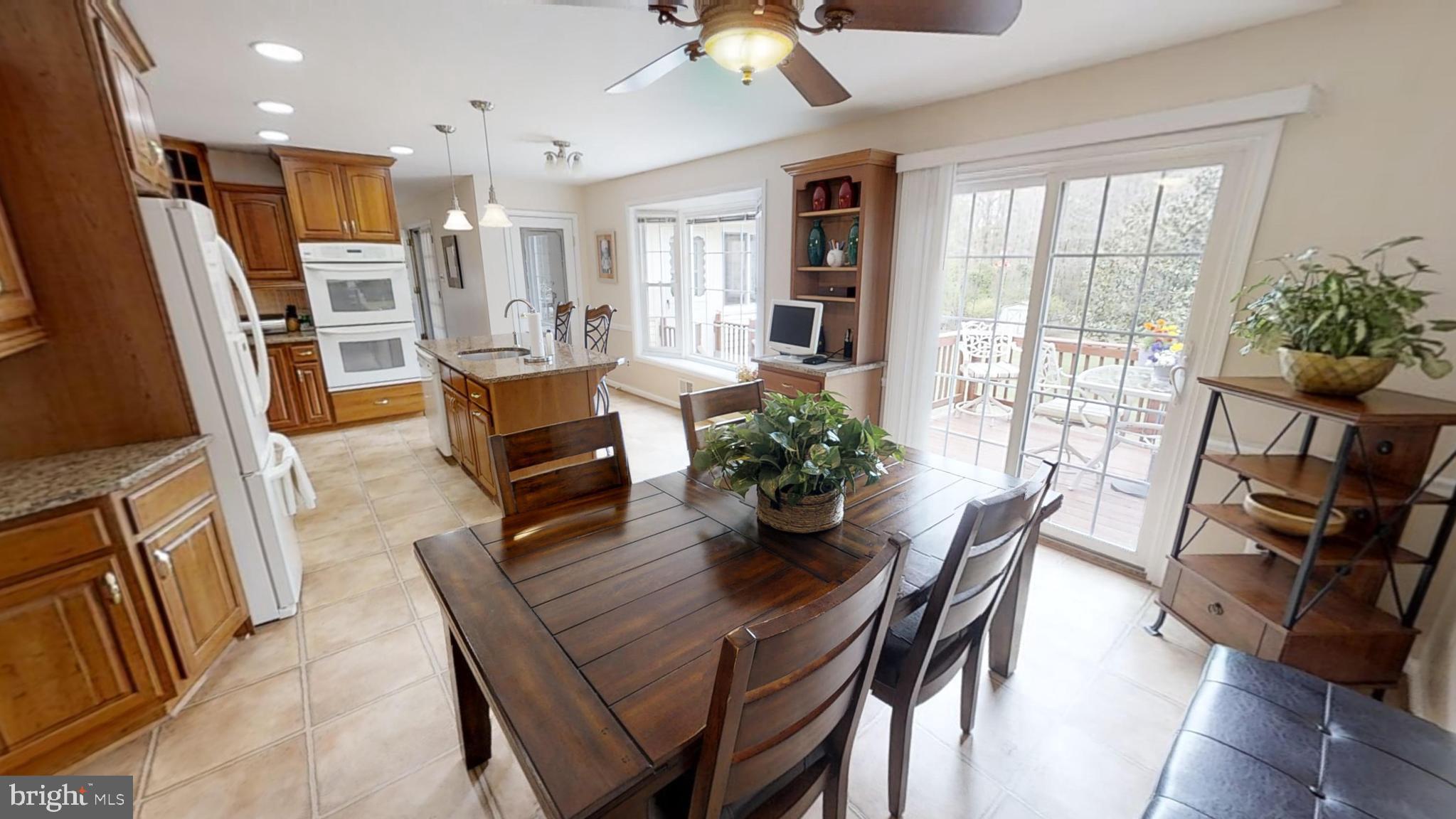 511 Scarlet Oak Road La Plata, MD 20646 - Photo 9 of 57 Kitchen has a double oven for large family dinners