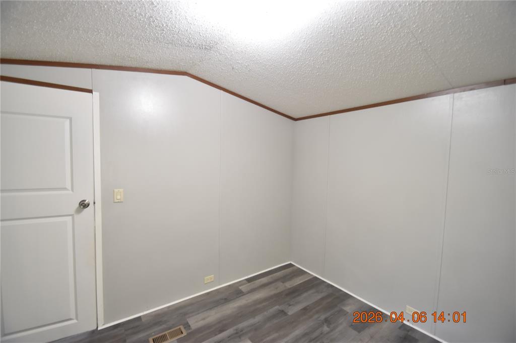 7515 Symmes Road, Unit LOT #5 Gibsonton, FL 33534 - Photo 18 of 23 a view of small space