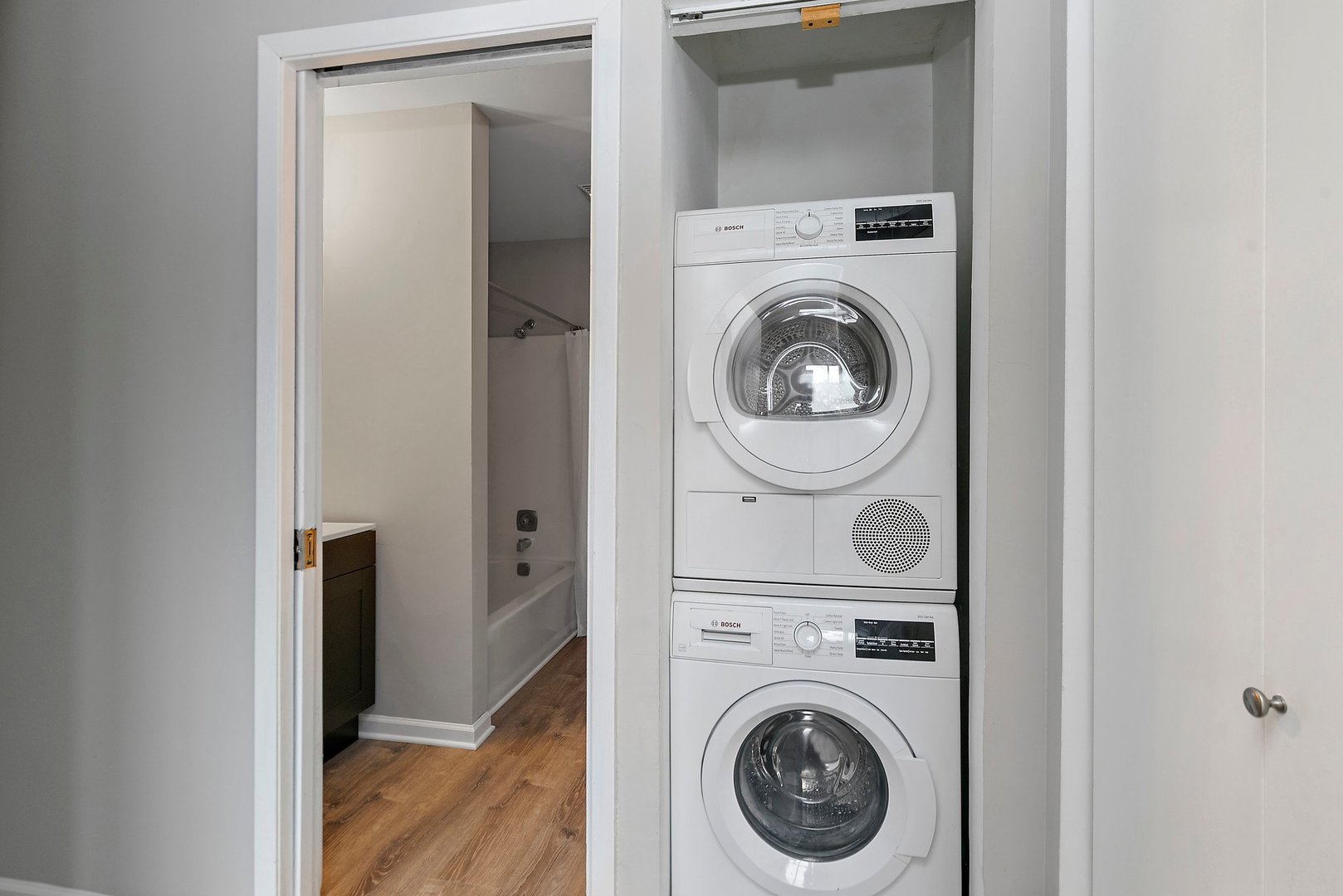 1484 Stonebridge Circle, Unit B4 Wheaton, IL 60189 - Photo 10 of 14 a utility room with dryer and washer