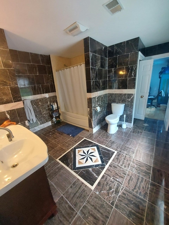 1 Chestnut Street Dover, MA 02030 - Photo 9 of 16