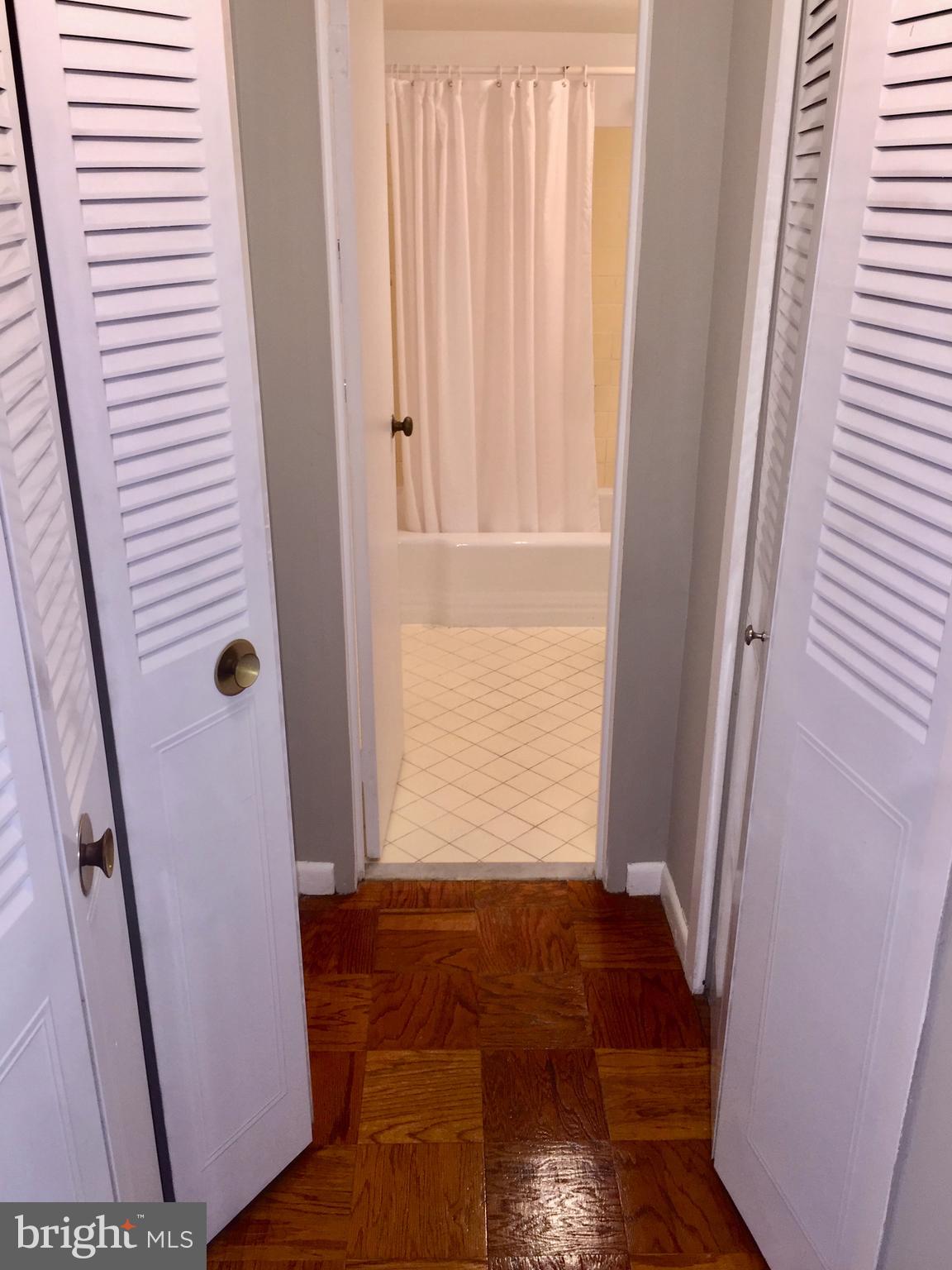 522 21st Street Northwest, Unit 1003 Washington, DC 20006 - Photo 7 of 10 Closets