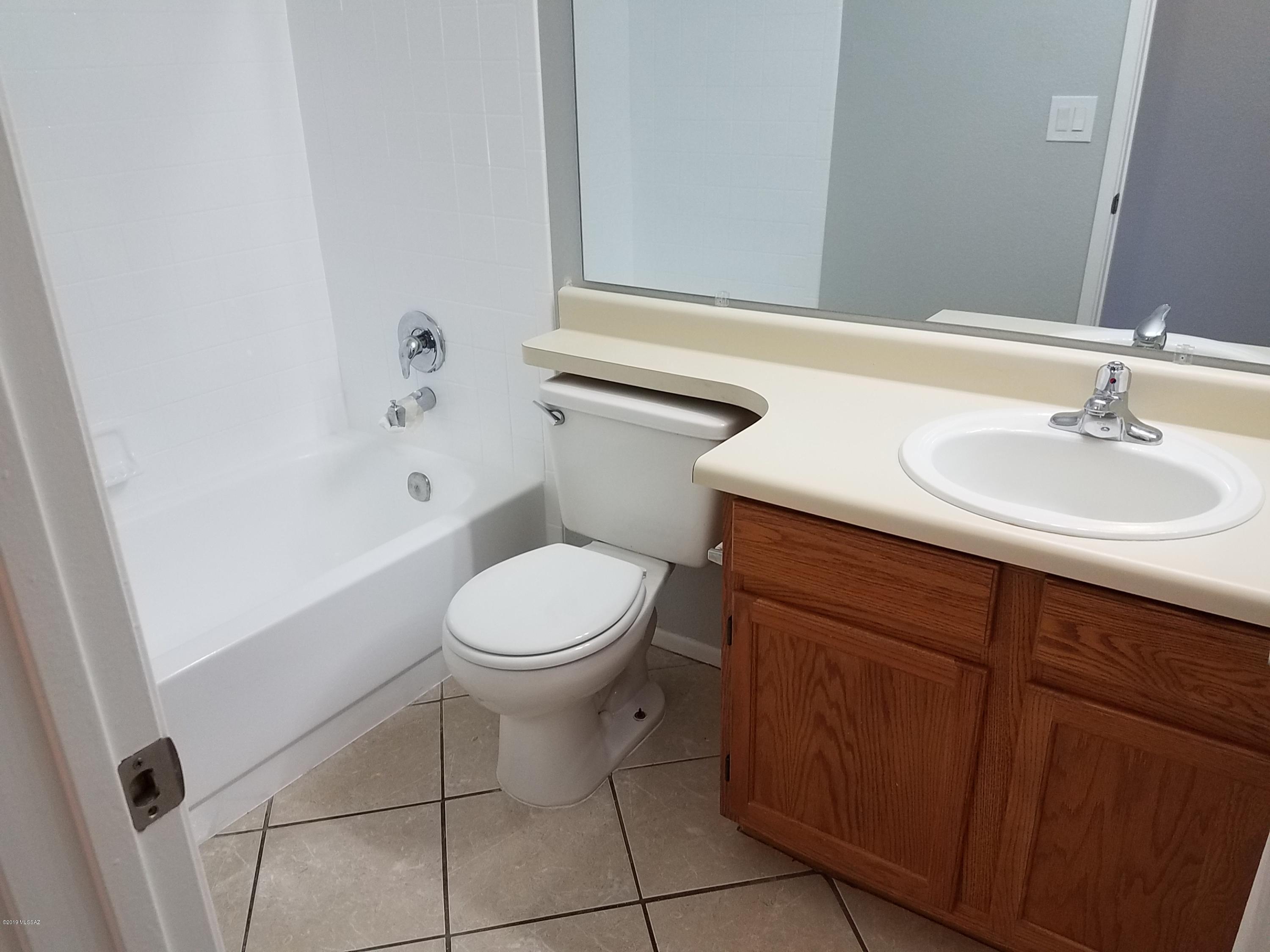 5513 South Stockwell Road Tucson, AZ 85746 - Photo 13 of 24 Gallery Image 13