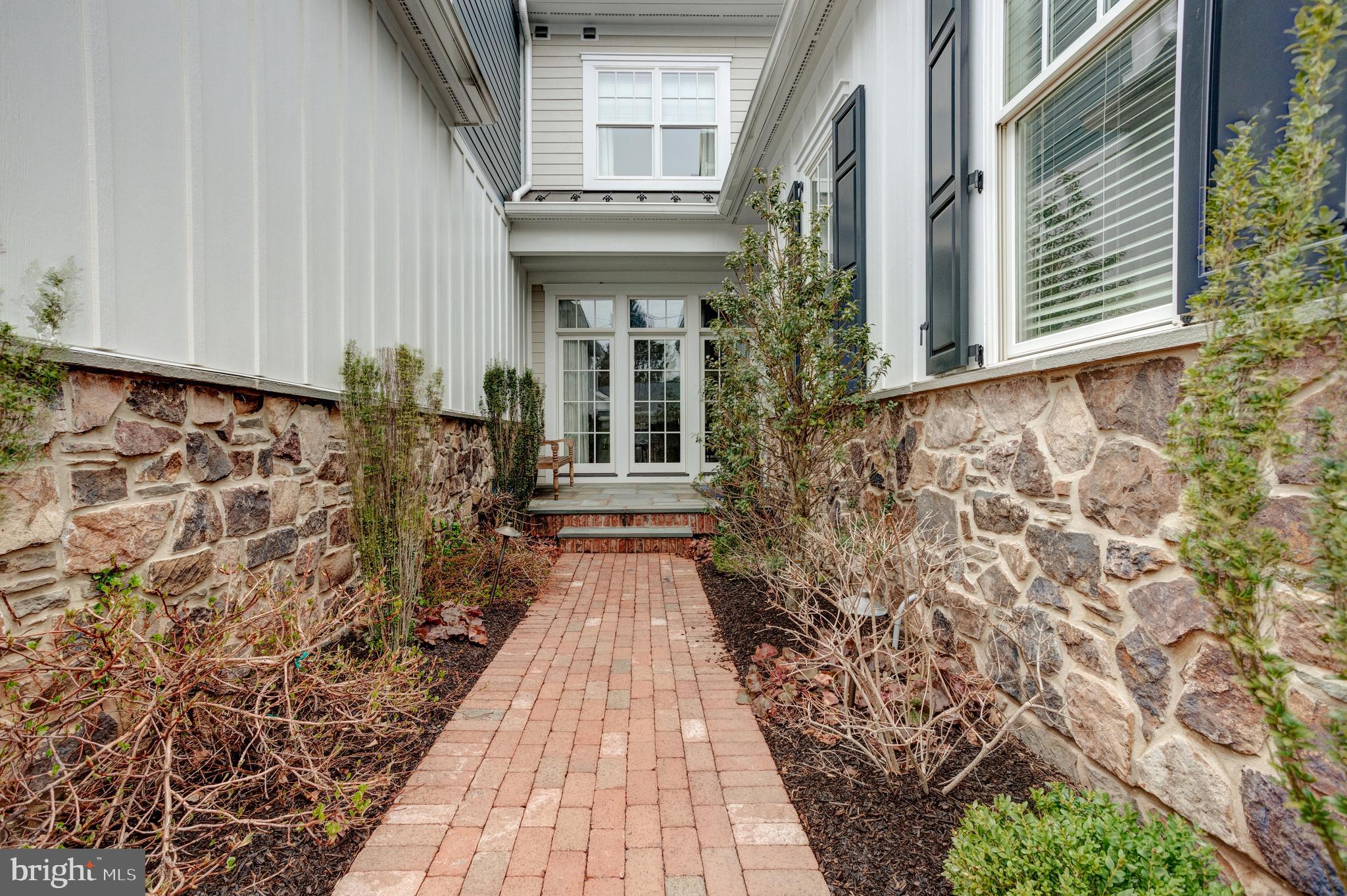 2 Richards Way Ambler, PA 19002 - Photo 3 of 44