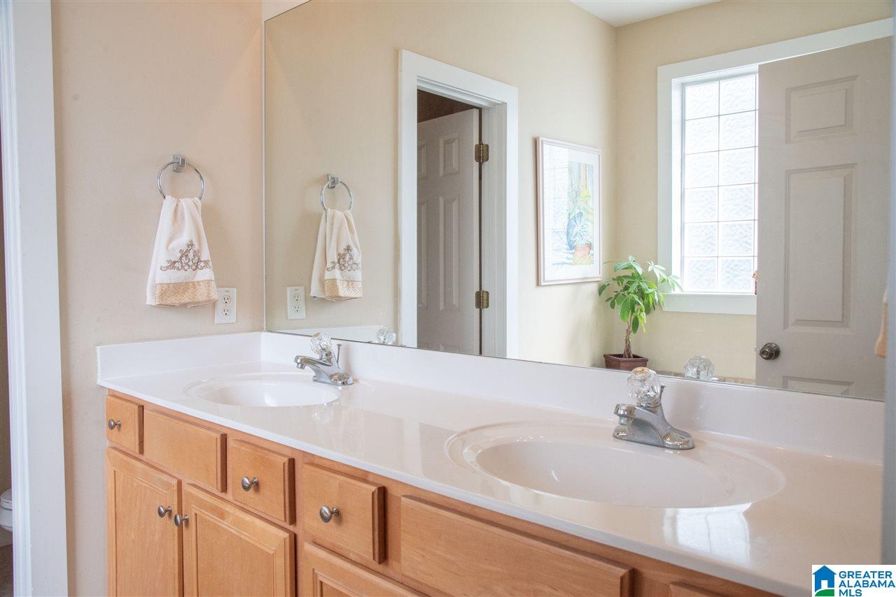 124 King Richards Way Calera, AL 35040 - Photo 18 of 29
