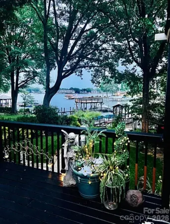 $1,395,000 | 21510 Norman Shores Drive, Cornelius, NC 28031