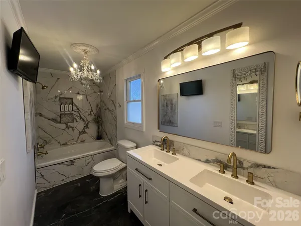 $1,395,000 | 21510 Norman Shores Drive, Cornelius, NC 28031