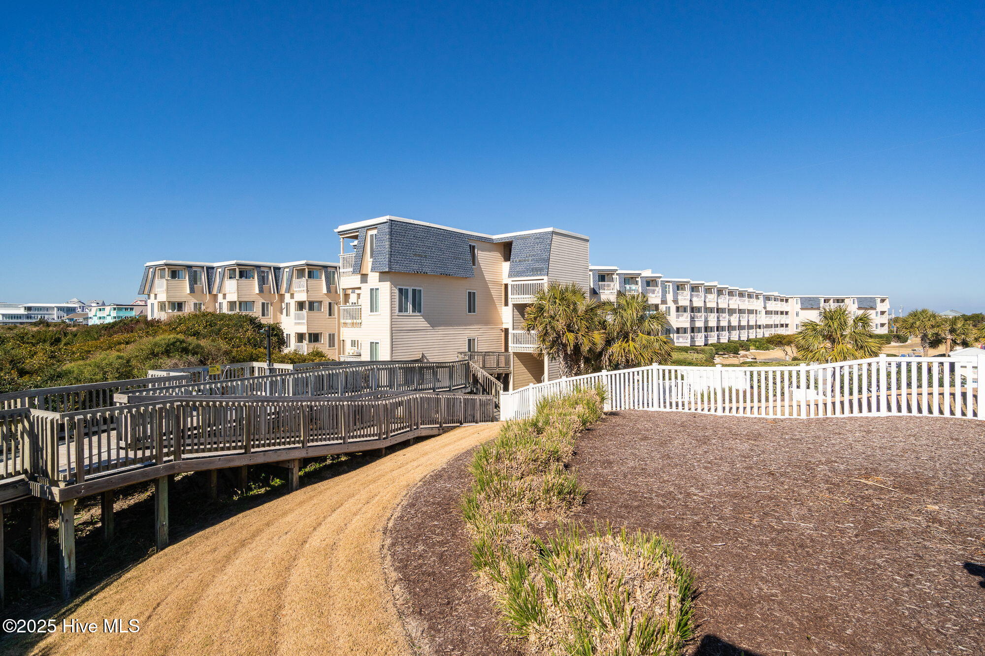1904 East Fort Macon Road, Unit 236 Atlantic Beach, NC 28512 - Photo 24 of 32 31-web-or-mls-apatb-unit-L236-30