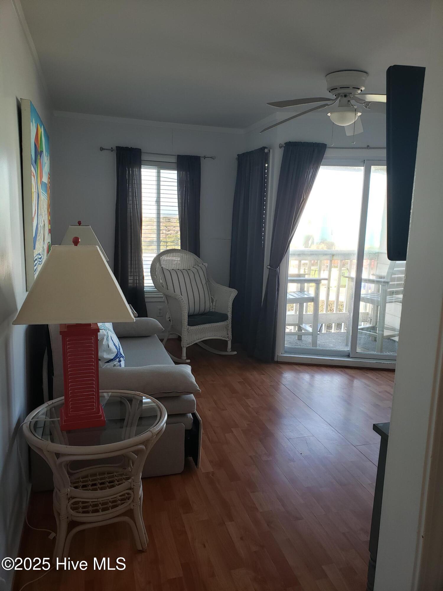 1904 East Fort Macon Road, Unit 236 Atlantic Beach, NC 28512 - Photo 9 of 32 Living Area