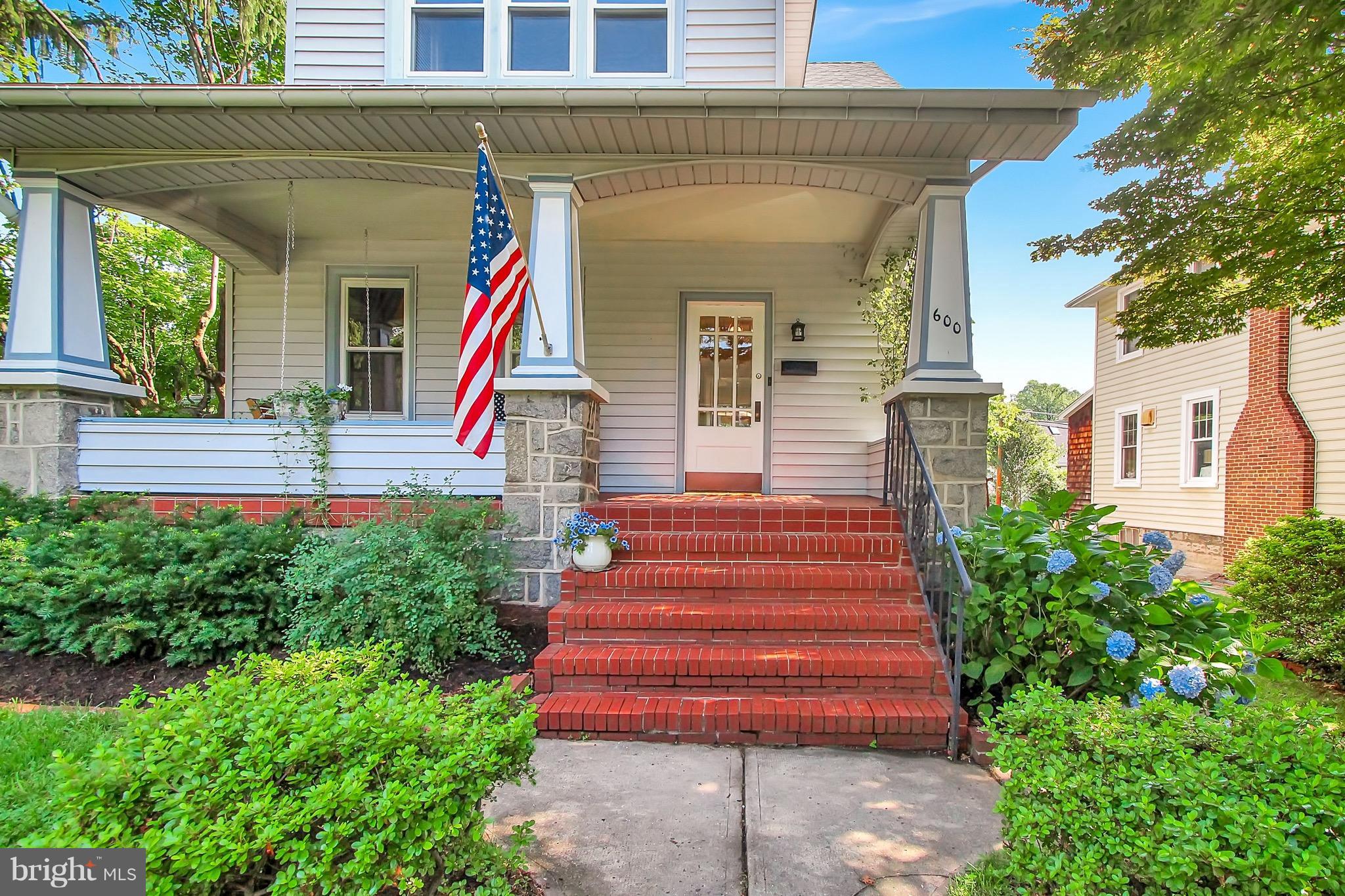 600 Murdock Road Baltimore, MD 21212 - Photo 2 of 30 a front view of a house with a park