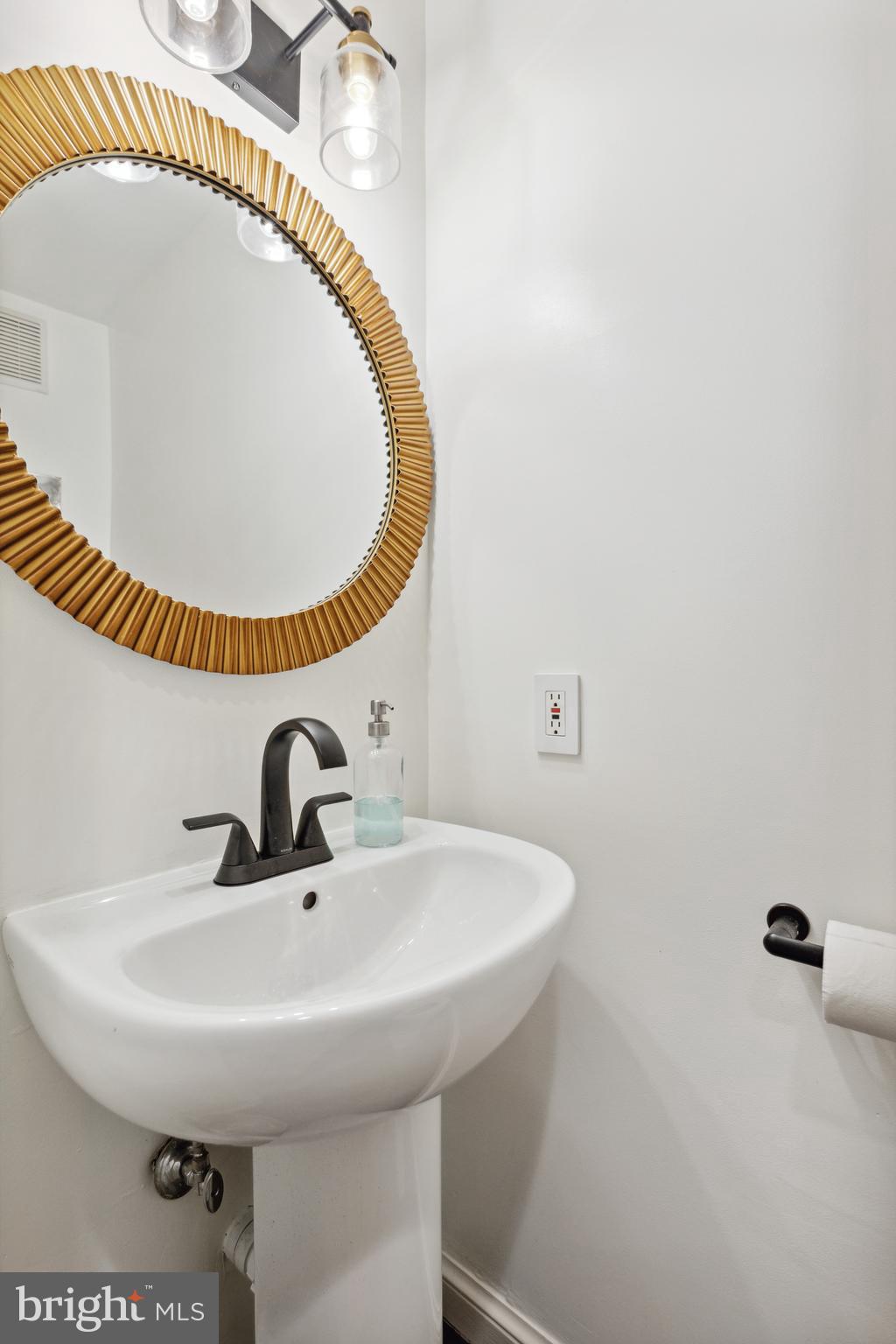 8900 Melwood Road Bethesda, MD 20817 - Photo 20 of 46 Gallery Image 20
