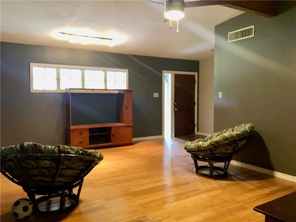 $335,000 | 807 Vine Street, Bryan, TX 77802
