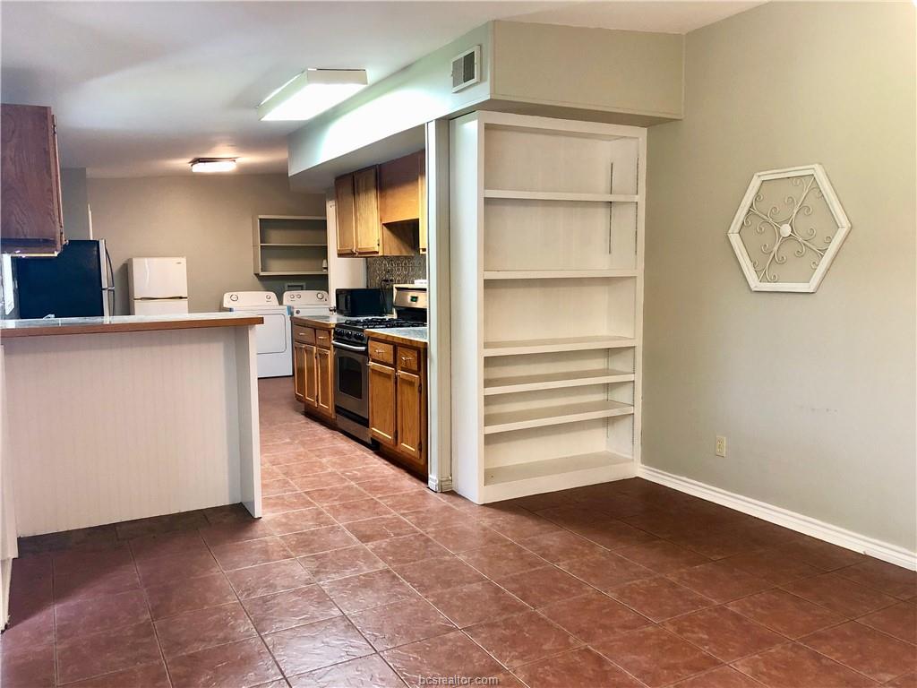 807 Vine Street Bryan, TX 77802 - Photo 8 of 17