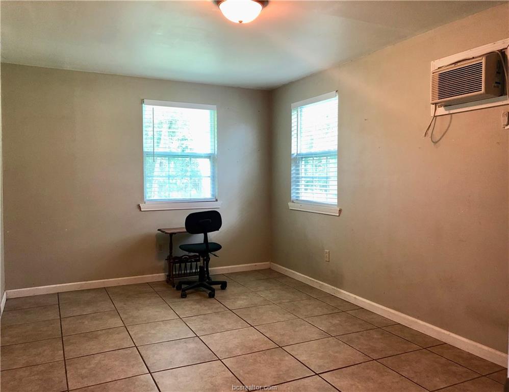 807 Vine Street Bryan, TX 77802 - Photo 9 of 17