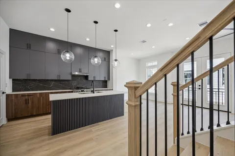 $444,900 | 754 Curtin Street, Houston, TX 77018