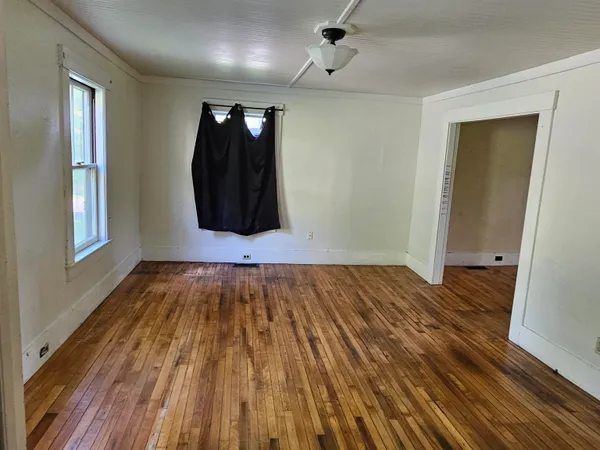 $129,900 | 71 River Side Avenue, Lisbon, NH 03585