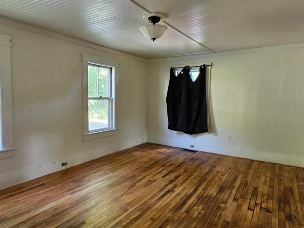 $129,900 | 71 River Side Avenue, Lisbon, NH 03585