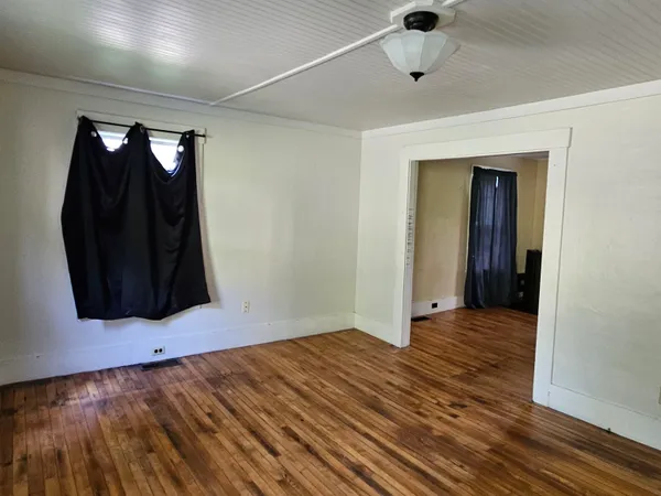 $129,900 | 71 River Side Avenue, Lisbon, NH 03585